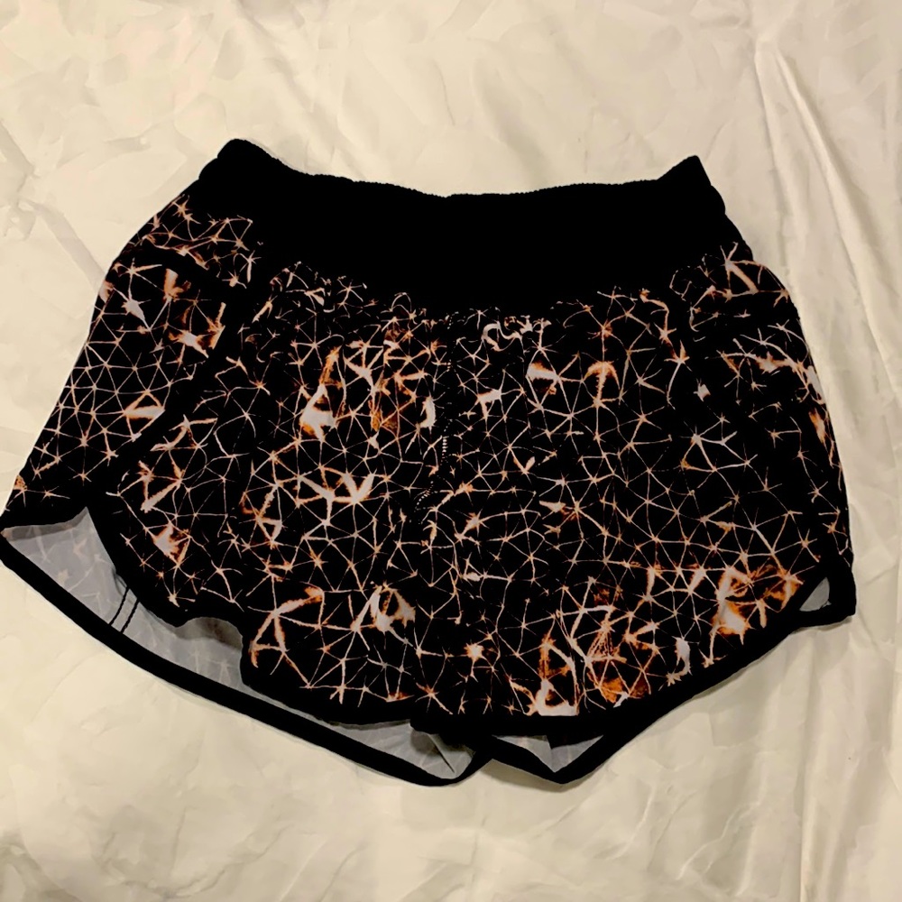 Lululemon tracker short size 8